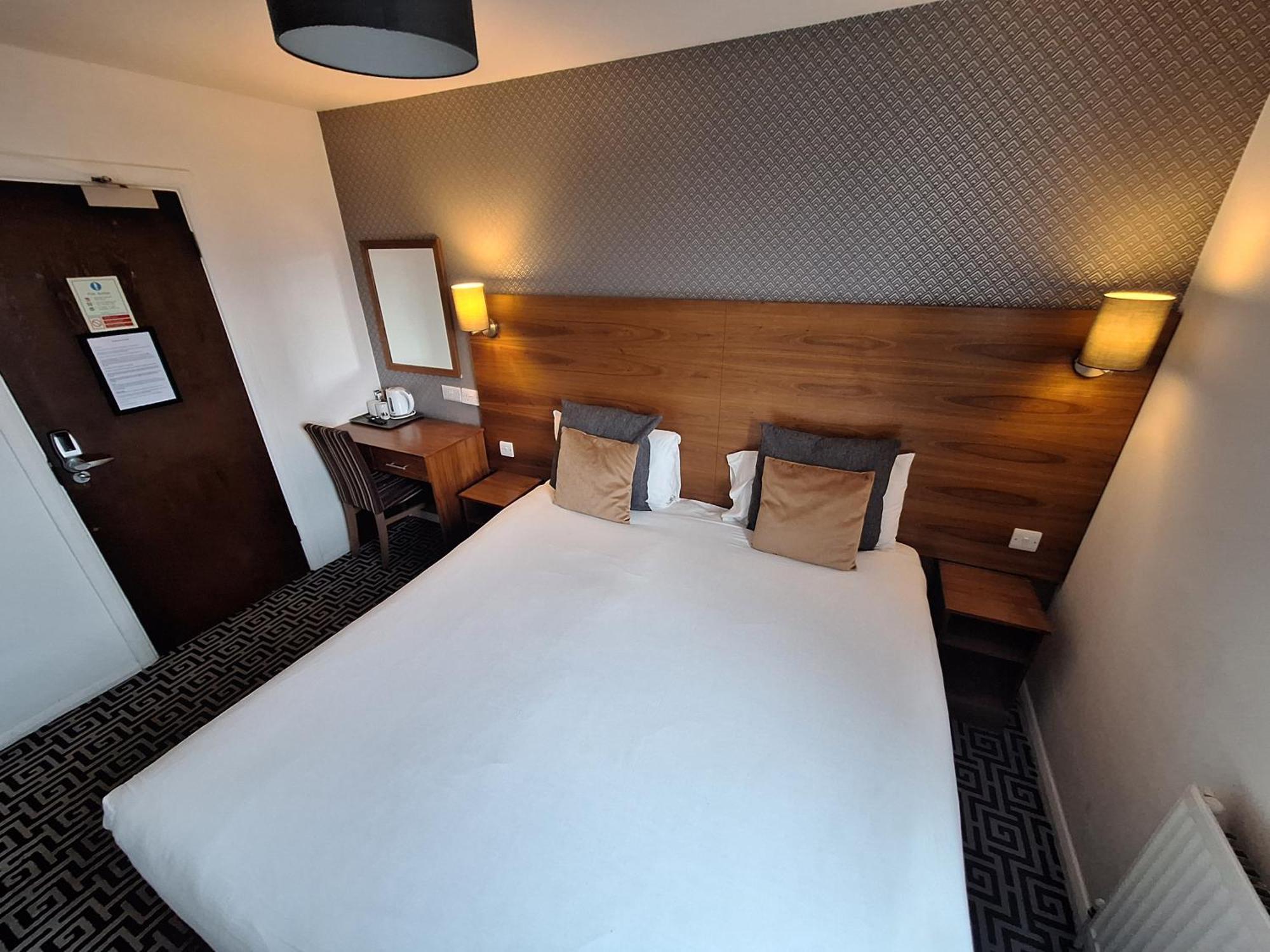 Stockwood Hotel - Luton Airport Exterior foto